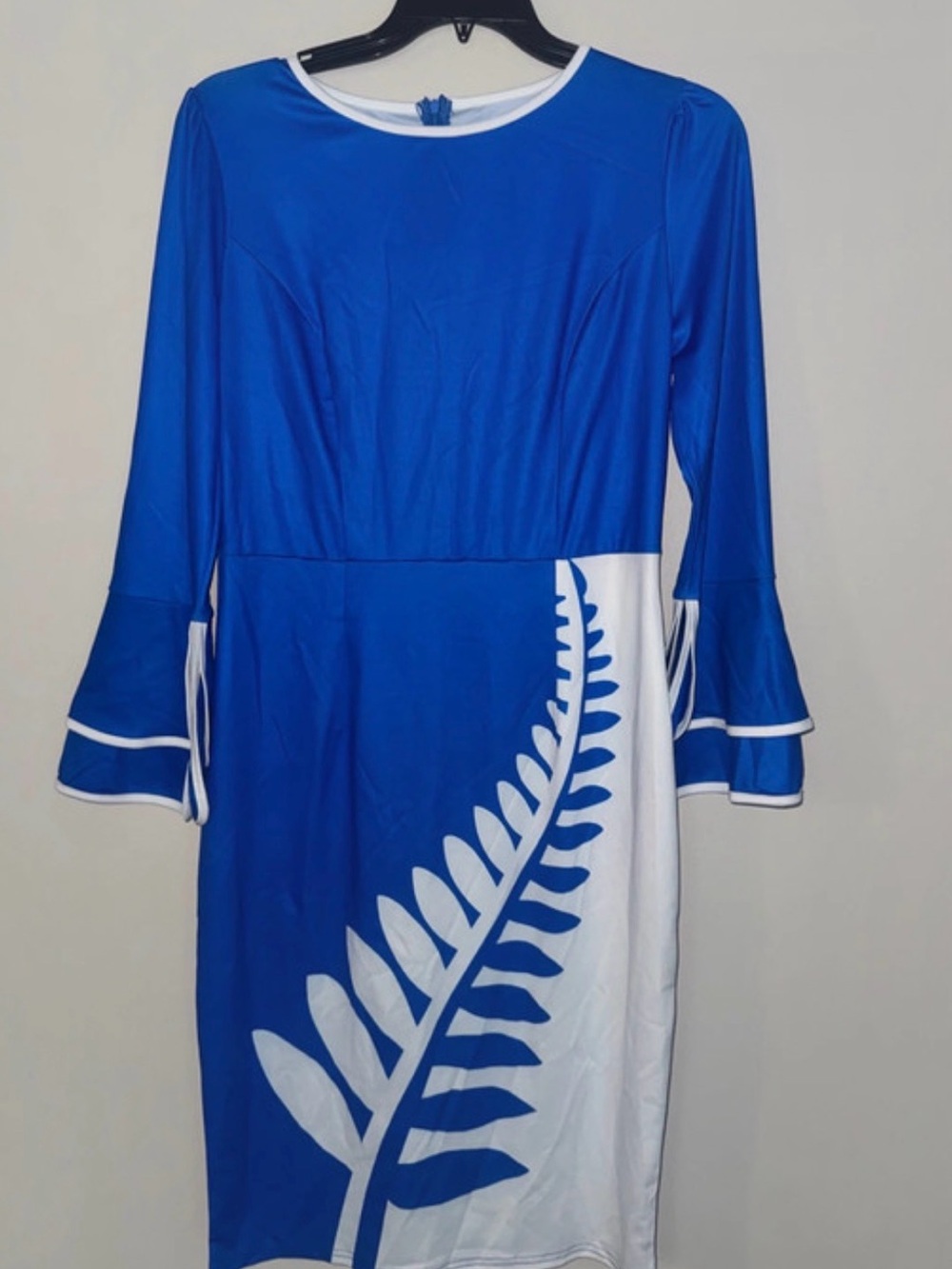 Amazon Blue & White Fern-Print Long Sleeve Midi Dress